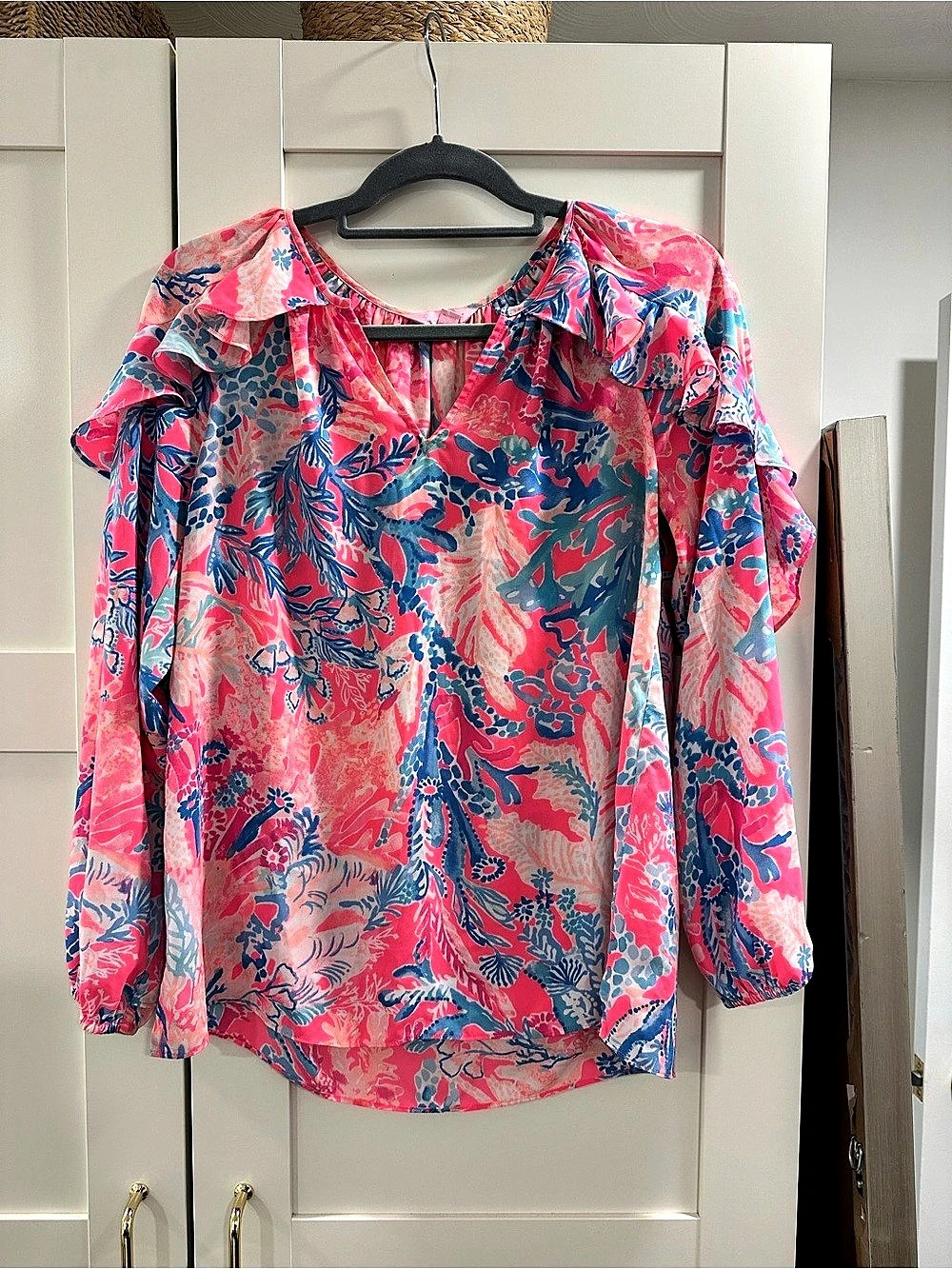Lilly Pulitzer Floral Blouse in Pink & Blue Size XS Like New